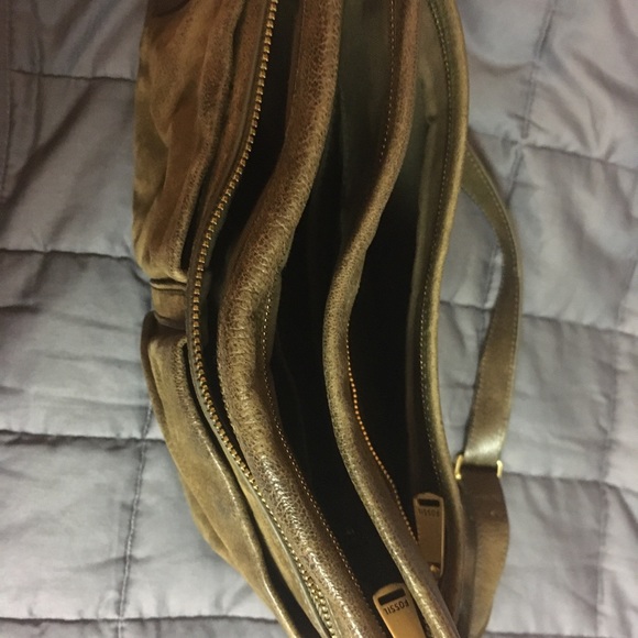 Olive green Fossil purse - Picture 4 of 6